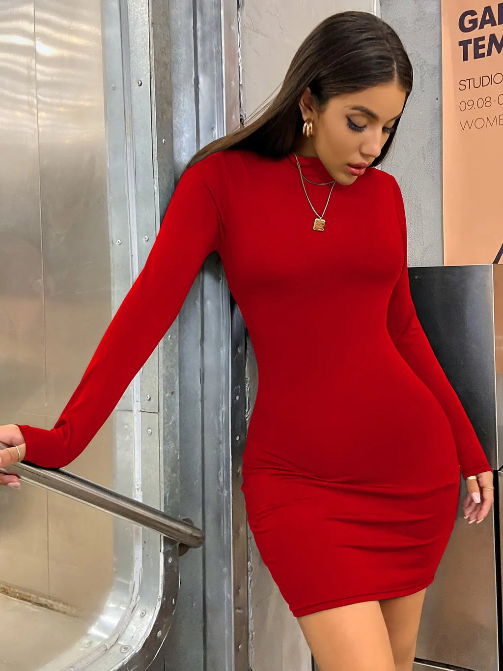 Mini robe plissée à col roulé pour femme, manches longues, tambour mince, tenue de soirée courte froncée, tenue de club, document solide