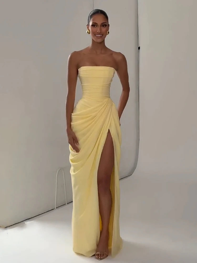 Robe longue plissée unie sexy pour femme, style licou, sans manches, dos nu, cintrée à la taille, fendue, pour soirées d'été 2026
