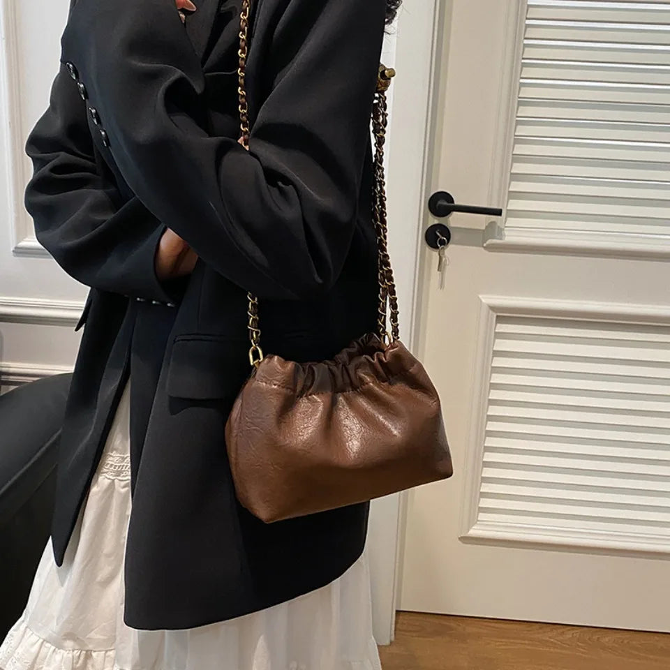 Sac à bandoulière en cuir PU pour femmes, sac à bandoulière avec chaîne, sac à main décontracté plissé en vagabonds, sac à main à la mode pour femmes