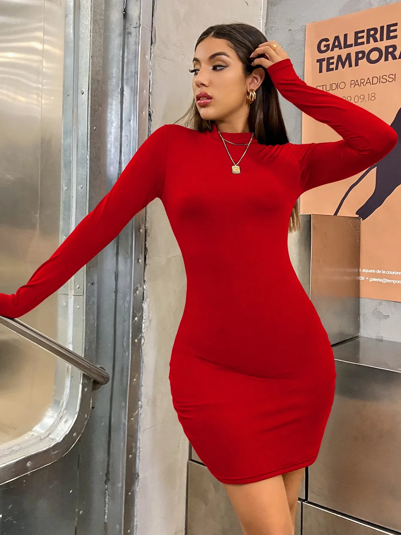 Mini robe plissée à col roulé pour femme, manches longues, tambour mince, tenue de soirée courte froncée, tenue de club, document solide