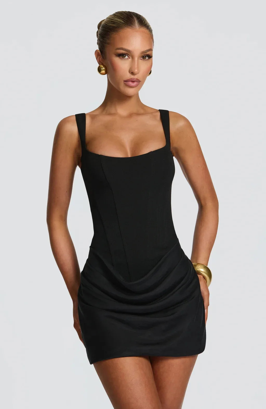 Robe courte plissée de style français pour femmes, mode été, robe de soirée, bretelles spaghetti, robe moulante sexy, corset bandage, mini robe