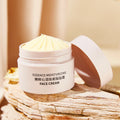 Appliquez la crème avant le maquillage. Crème de base hydratante, hydratation longue durée, soin de la peau, crée une base naturelle, maquillage hydratant et raffermissant.