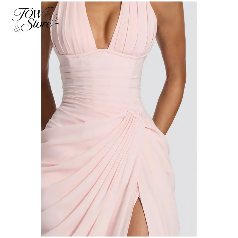 Robe longue plissée unie sexy pour femme, style licou, sans manches, dos nu, cintrée à la taille, fendue, pour soirées d'été 2026
