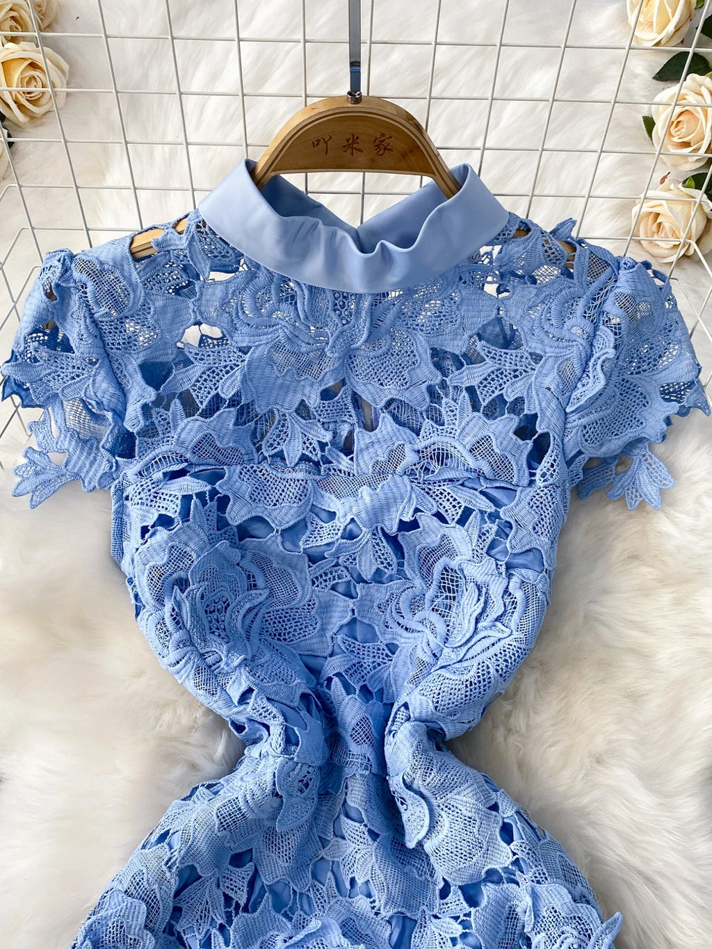 Nouvelle Robe Longue d'Été pour Femme, Style Coréen, Col Montant, Taille Haute, Coupe Ajustée, Effet Amincissant, Manches Courtes en Dentelle, Coupe Sirène, Idéale pour le Bureau