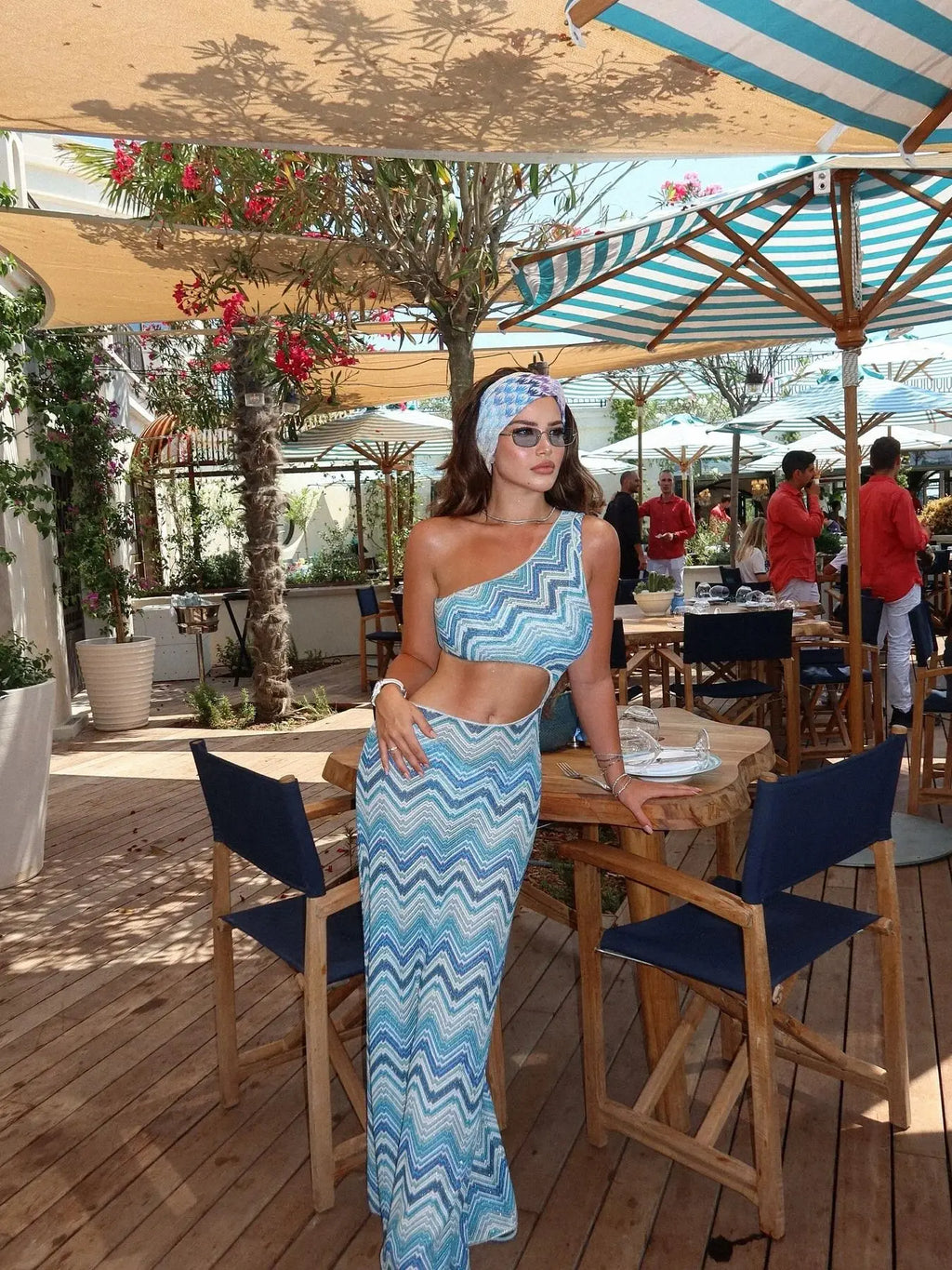Robe imprimée asymétrique épaule dénudée pour femmes, robe de couverture découpée, Maxi, Sexy, sans manches, vêtements de plage, robe de soirée