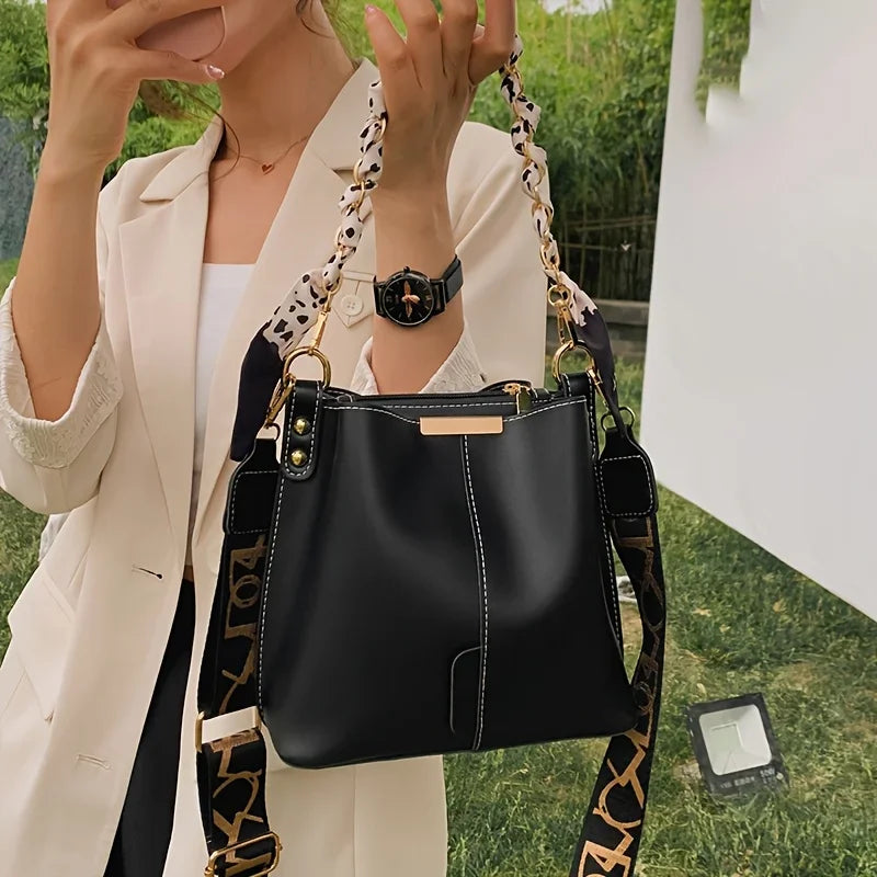 Sac à bandoulière de luxe pour femmes, sac seau de grande capacité avec chaîne de ruban, sac à bandoulière pour les déplacements, nouvelle collection